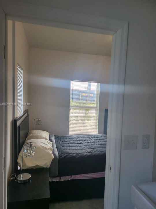 For Sale: $612,999 (4 beds, 3 baths, 1225 Square Feet)