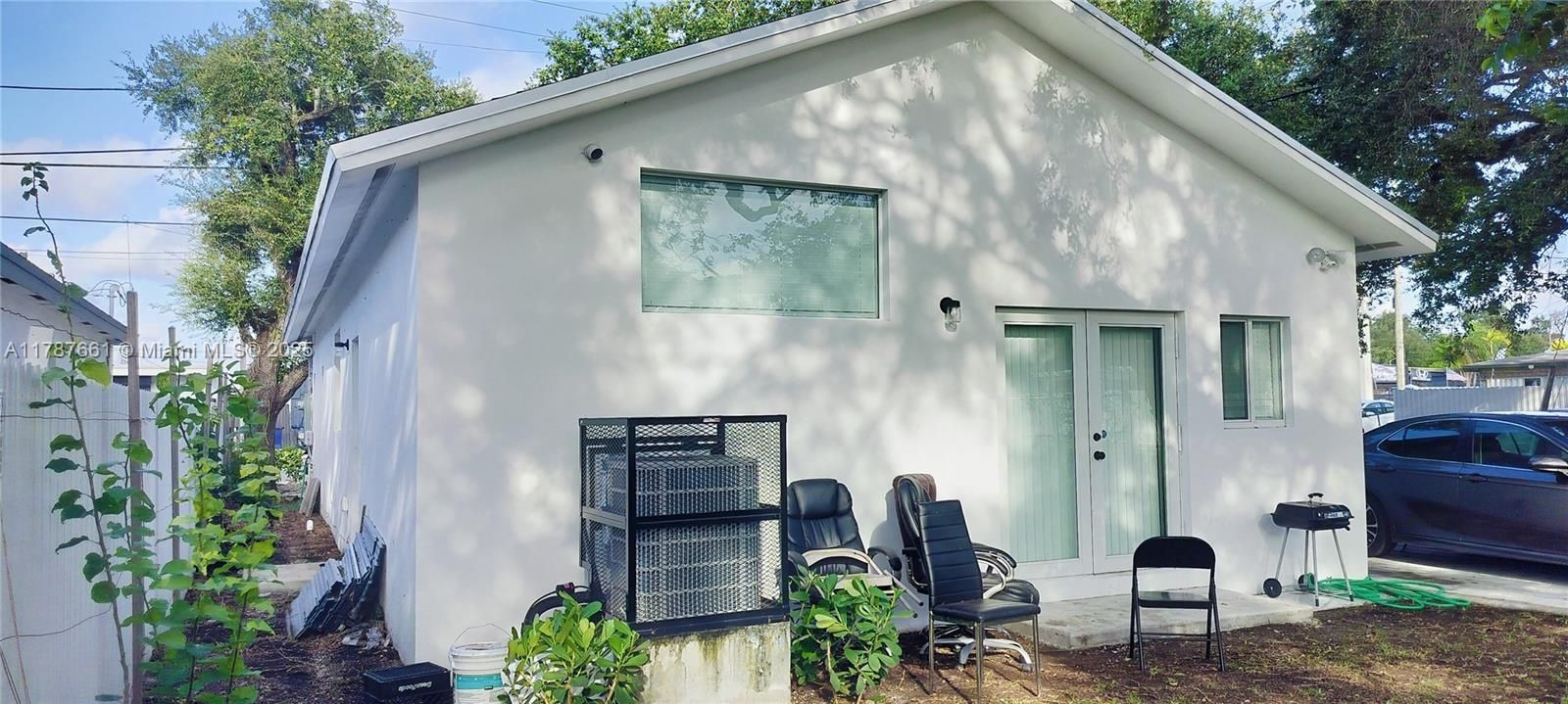 For Sale: $612,999 (4 beds, 3 baths, 1225 Square Feet)