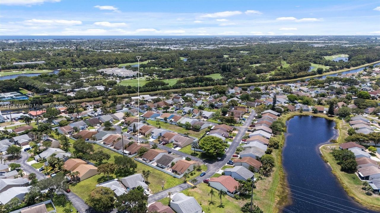 Recently Sold: $365,000 (2 beds, 2 baths, 1230 Square Feet)