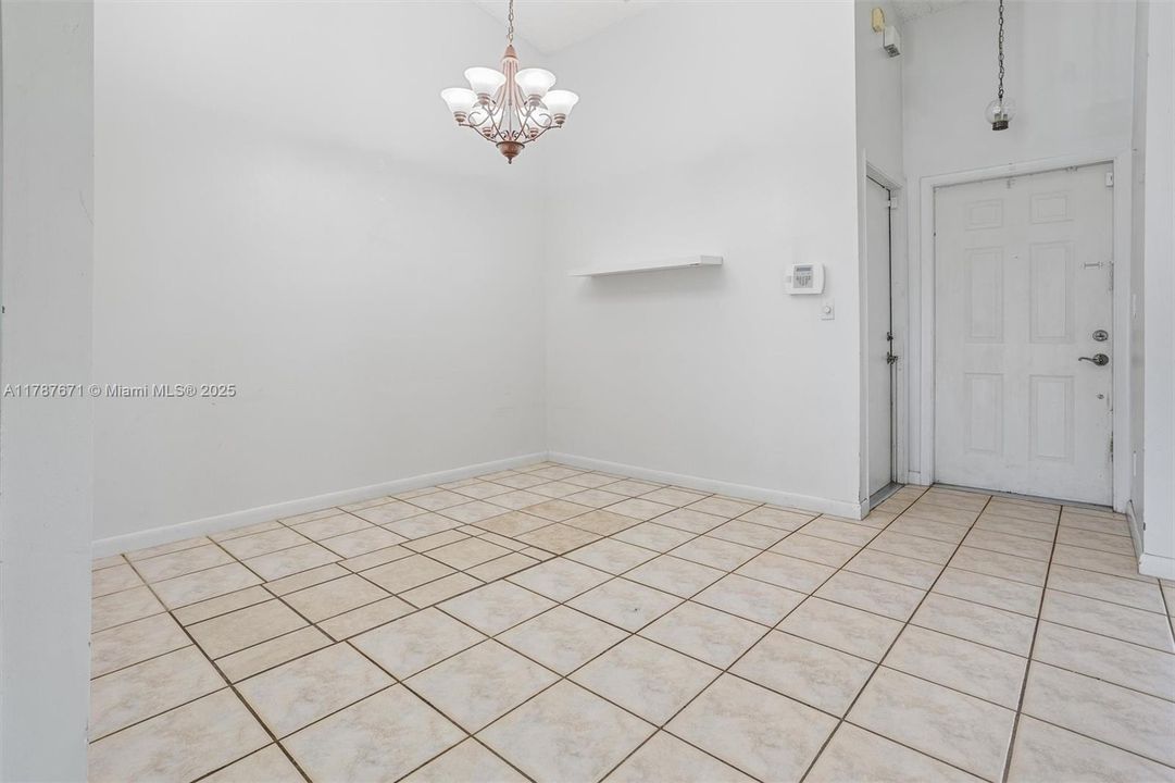 Recently Sold: $365,000 (2 beds, 2 baths, 1230 Square Feet)