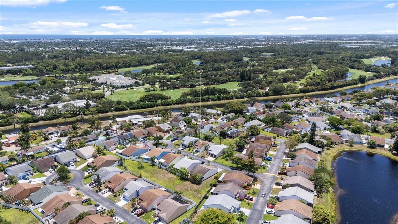 Recently Sold: $365,000 (2 beds, 2 baths, 1230 Square Feet)