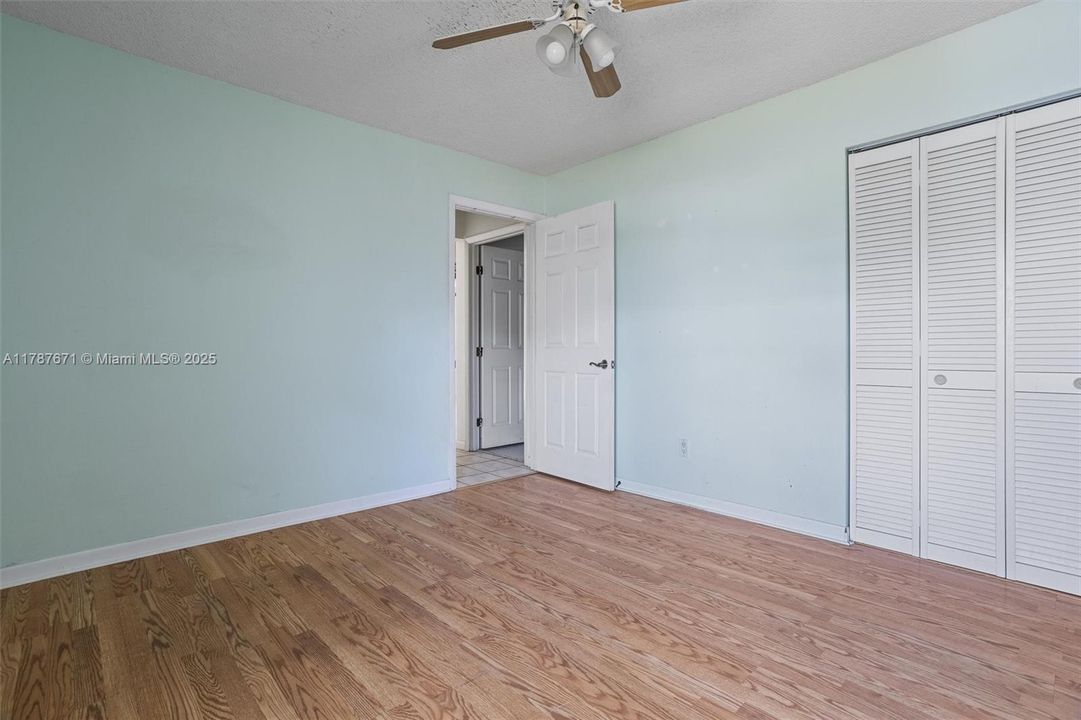 Recently Sold: $365,000 (2 beds, 2 baths, 1230 Square Feet)