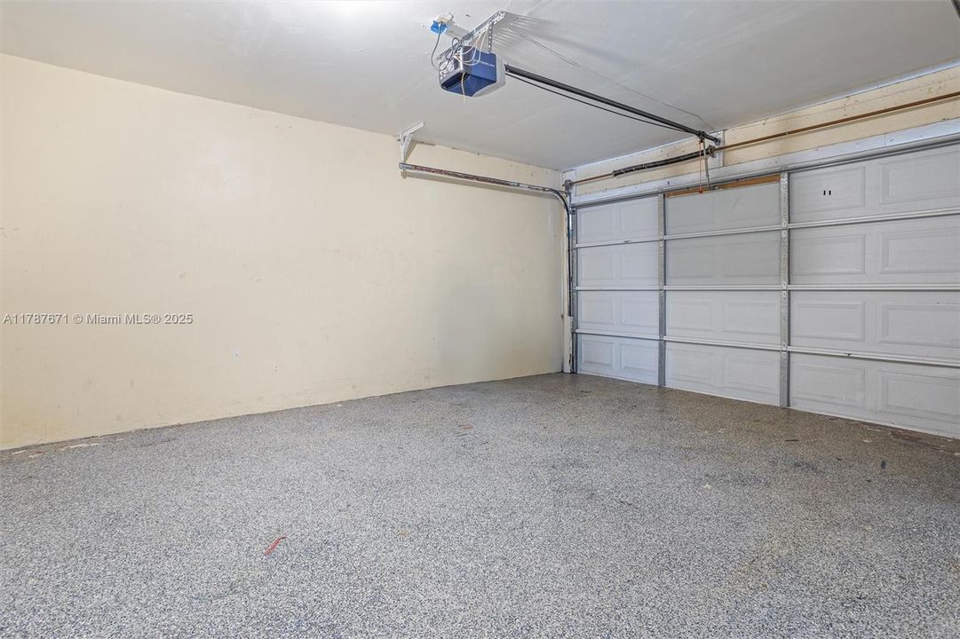 Recently Sold: $365,000 (2 beds, 2 baths, 1230 Square Feet)