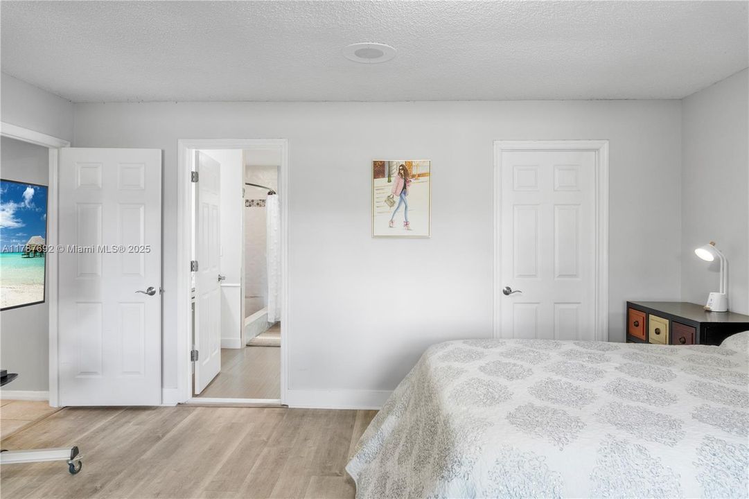 Recently Sold: $775,000 (4 beds, 3 baths, 3073 Square Feet)