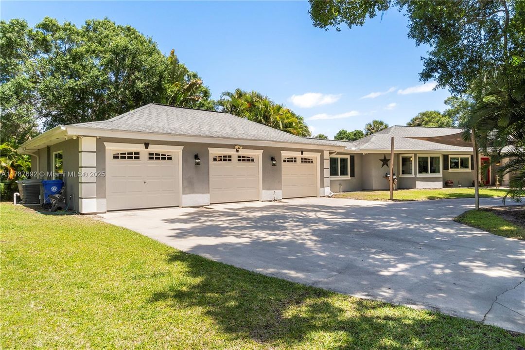 Recently Sold: $775,000 (4 beds, 3 baths, 3073 Square Feet)