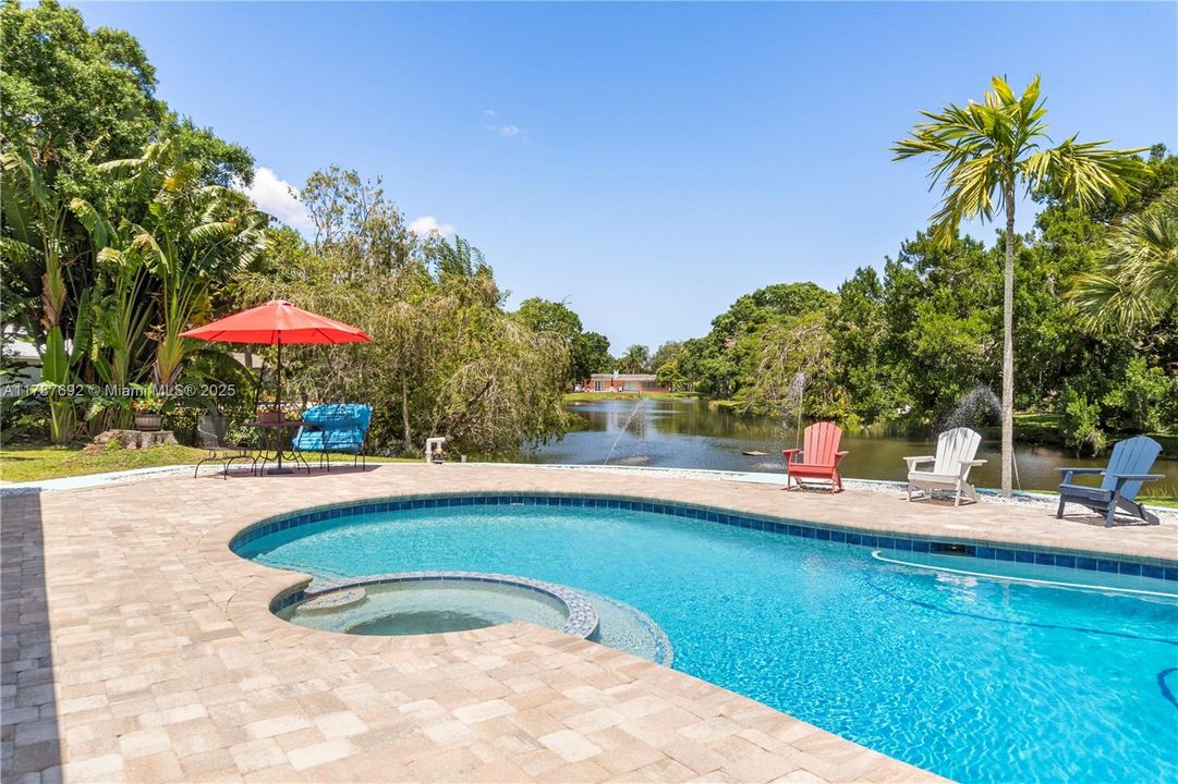 Recently Sold: $775,000 (4 beds, 3 baths, 3073 Square Feet)