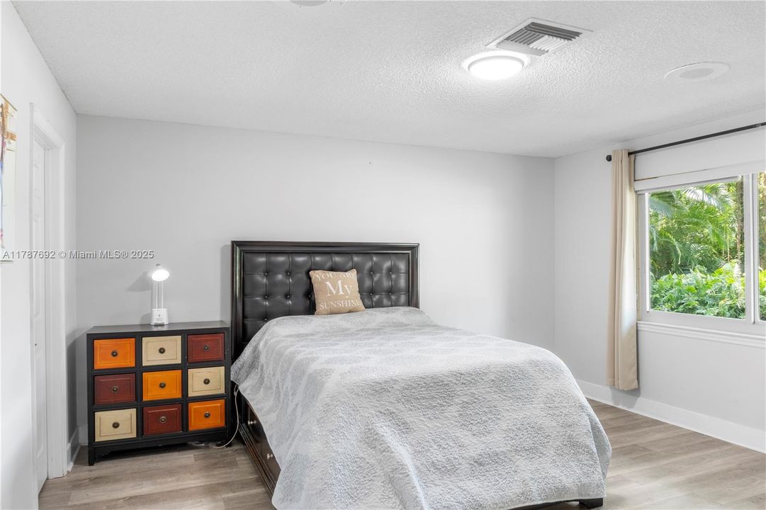 Recently Sold: $775,000 (4 beds, 3 baths, 3073 Square Feet)