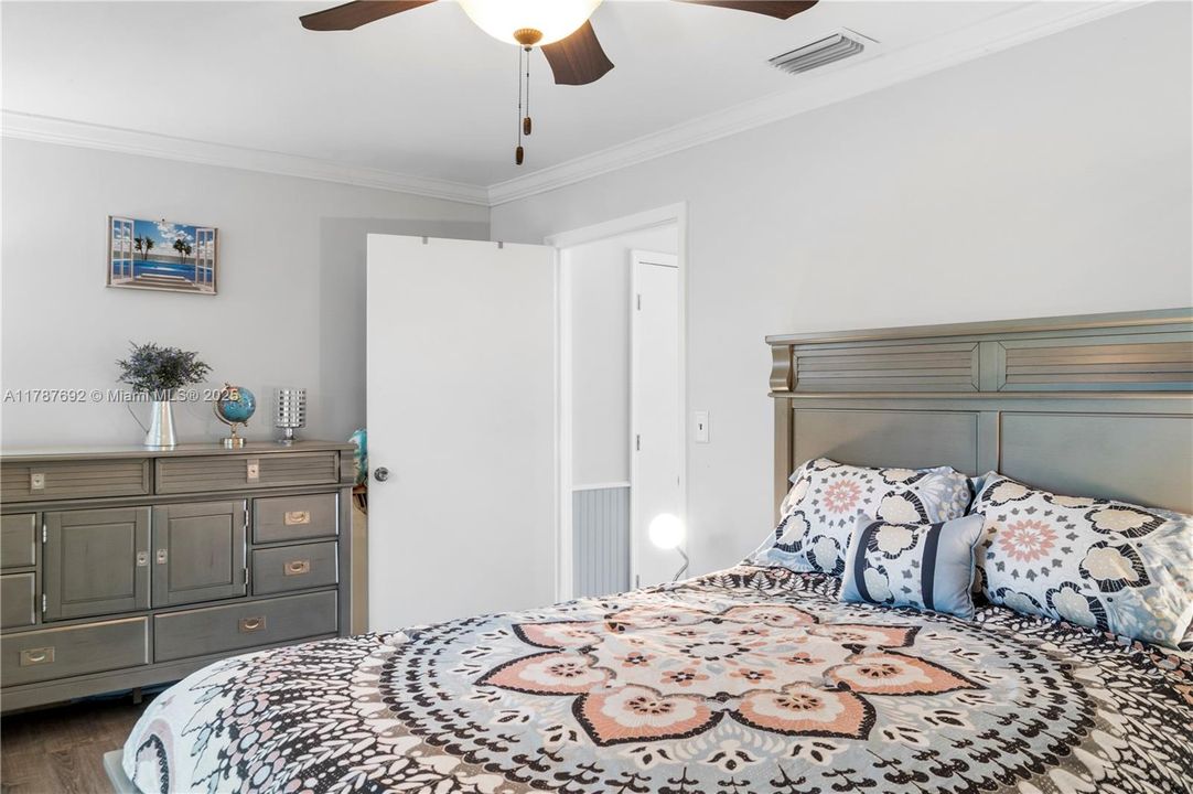 Recently Sold: $775,000 (4 beds, 3 baths, 3073 Square Feet)