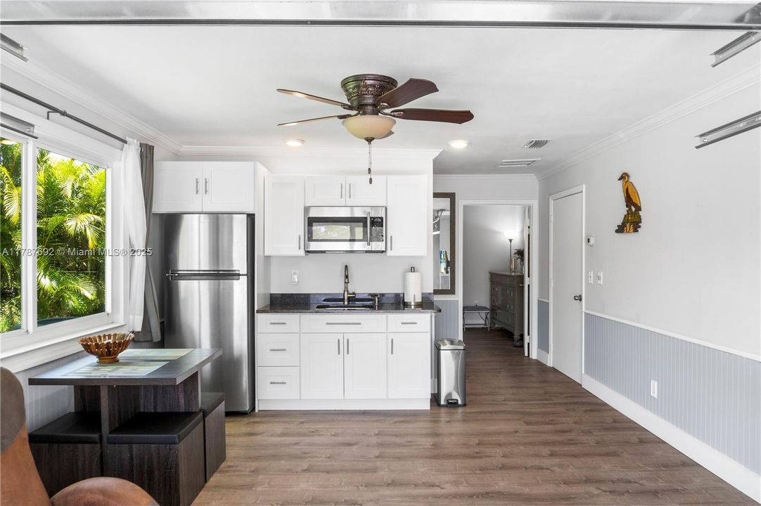 Recently Sold: $775,000 (4 beds, 3 baths, 3073 Square Feet)