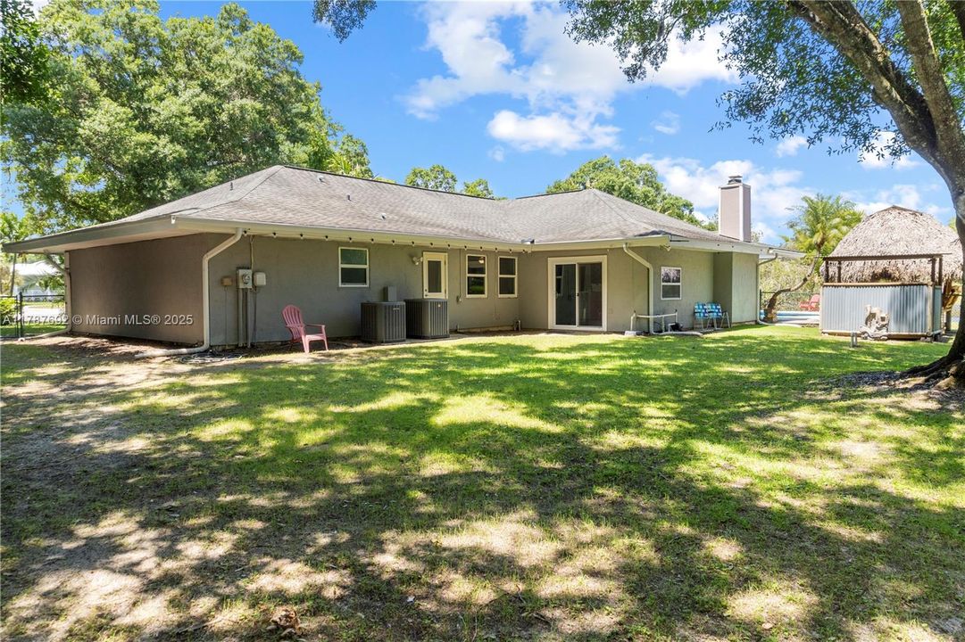 Recently Sold: $775,000 (4 beds, 3 baths, 3073 Square Feet)