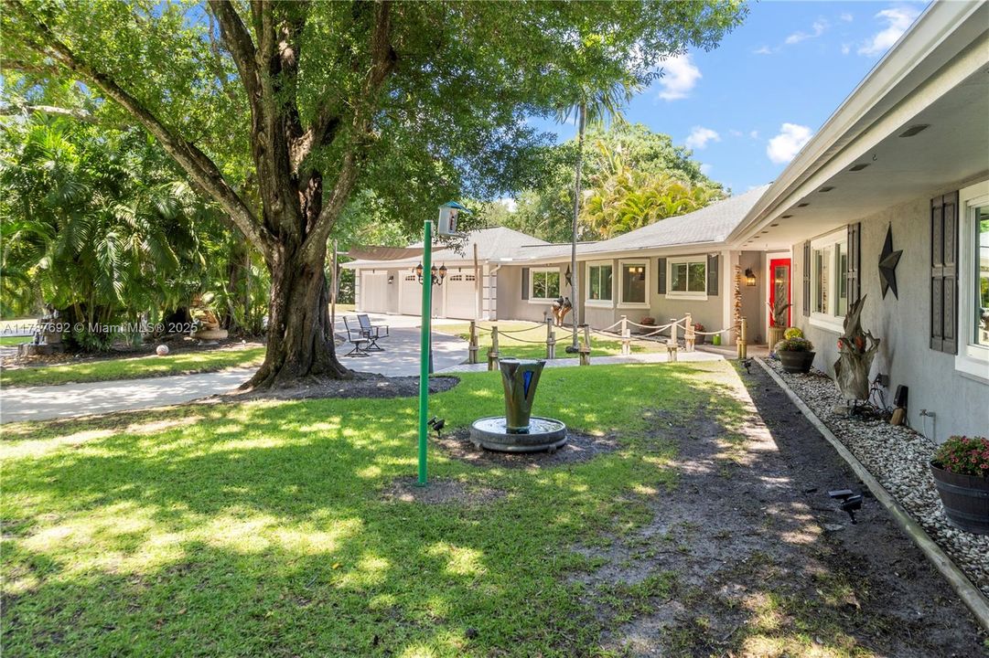 Recently Sold: $775,000 (4 beds, 3 baths, 3073 Square Feet)