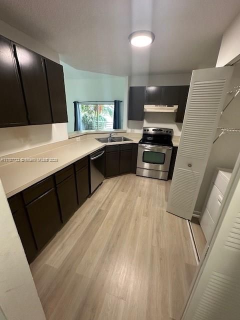 Recently Rented: $2,100 (2 beds, 2 baths, 1096 Square Feet)