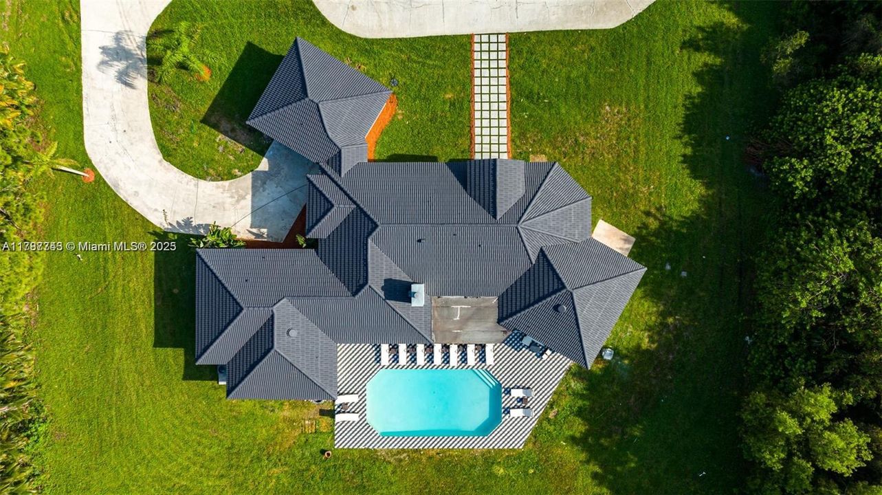 Recientemente alquilado: $9,995 (6 camas, 4 baños, 3259 Pies cuadrados)