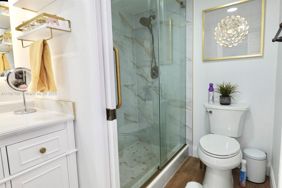 待售: $239,000 (2 贝兹, 2 浴室, 1192 平方英尺)