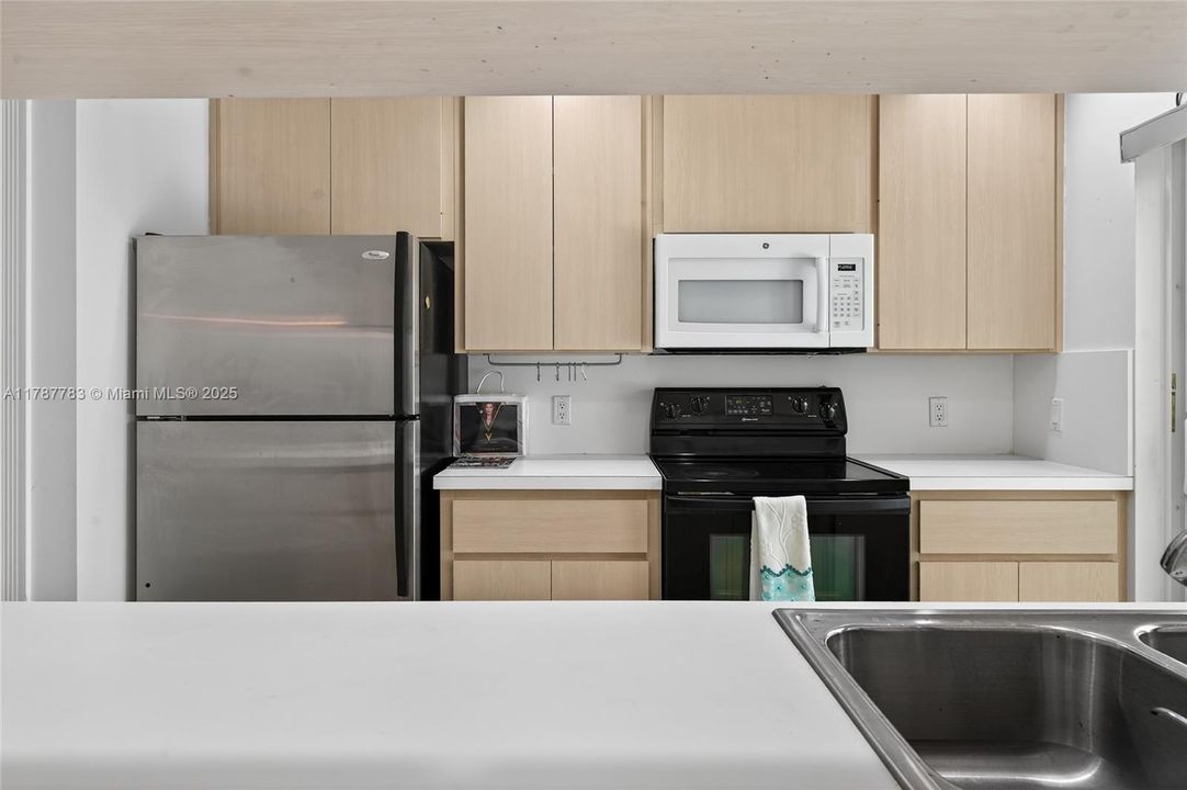 Recently Sold: $359,900 (2 beds, 2 baths, 1152 Square Feet)