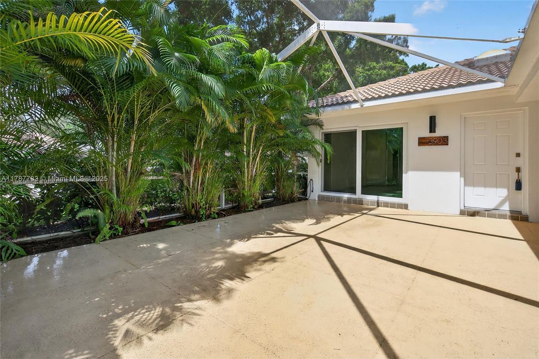 Recently Sold: $359,900 (2 beds, 2 baths, 1152 Square Feet)