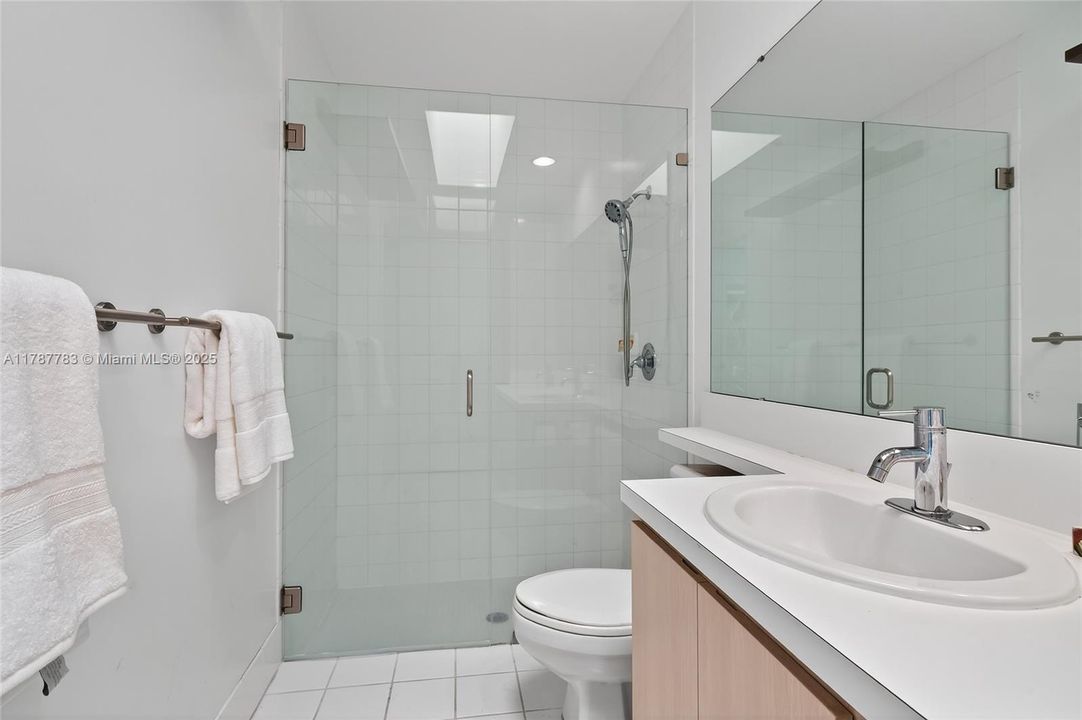 Recently Sold: $359,900 (2 beds, 2 baths, 1152 Square Feet)