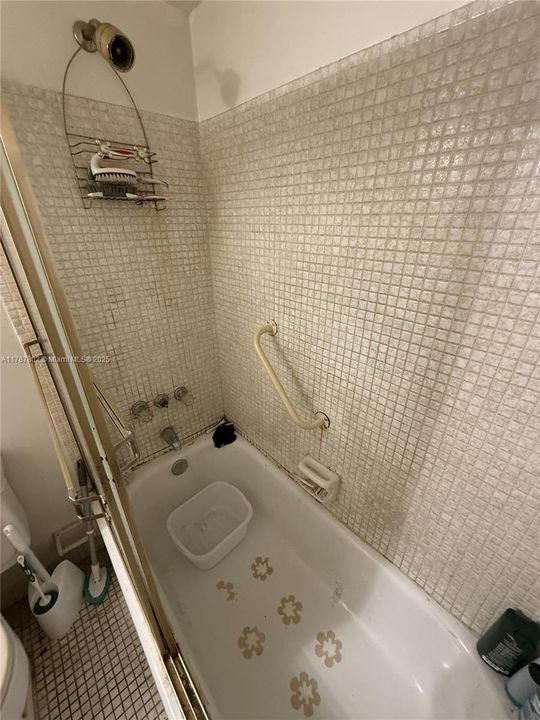 Vendido Recientemente: $140,000 (2 camas, 1 baños, 920 Pies cuadrados)