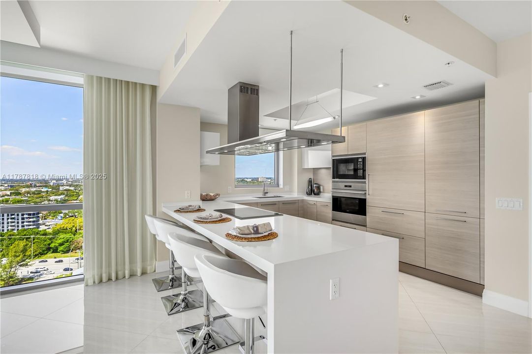 En Venta: $1,499,000 (2 camas, 2 baños, 1958 Pies cuadrados)