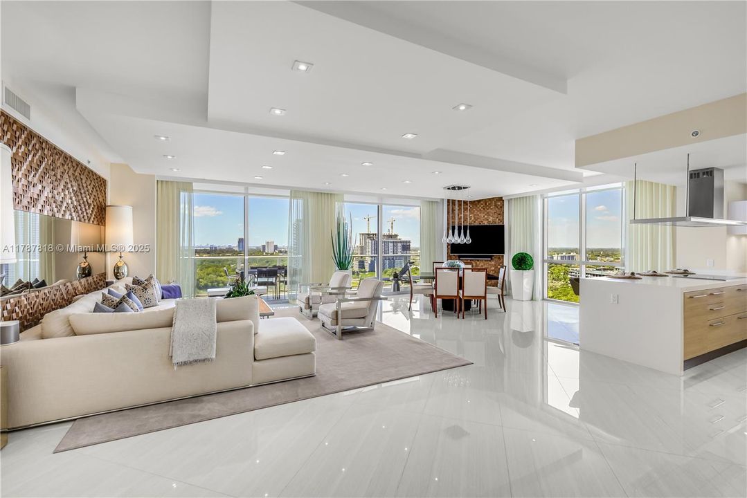 En Venta: $1,499,000 (2 camas, 2 baños, 1958 Pies cuadrados)