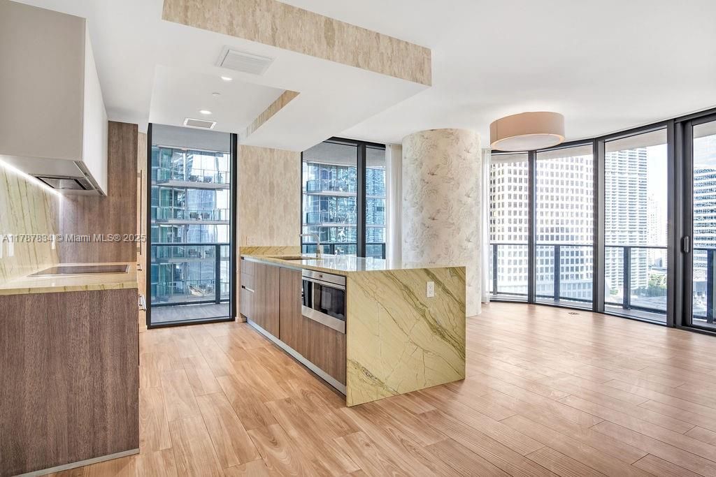 En Venta: $1,099,000 (2 camas, 2 baños, 1152 Pies cuadrados)