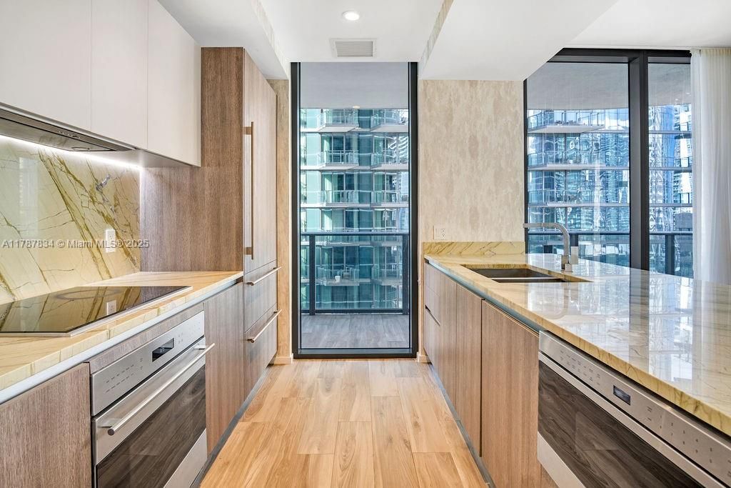 En Venta: $1,099,000 (2 camas, 2 baños, 1152 Pies cuadrados)