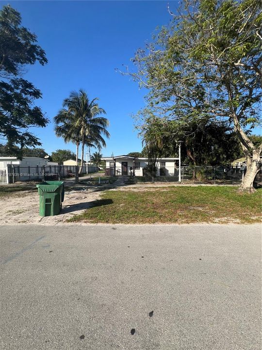 Recently Sold: $379,900 (3 beds, 2 baths, 1152 Square Feet)