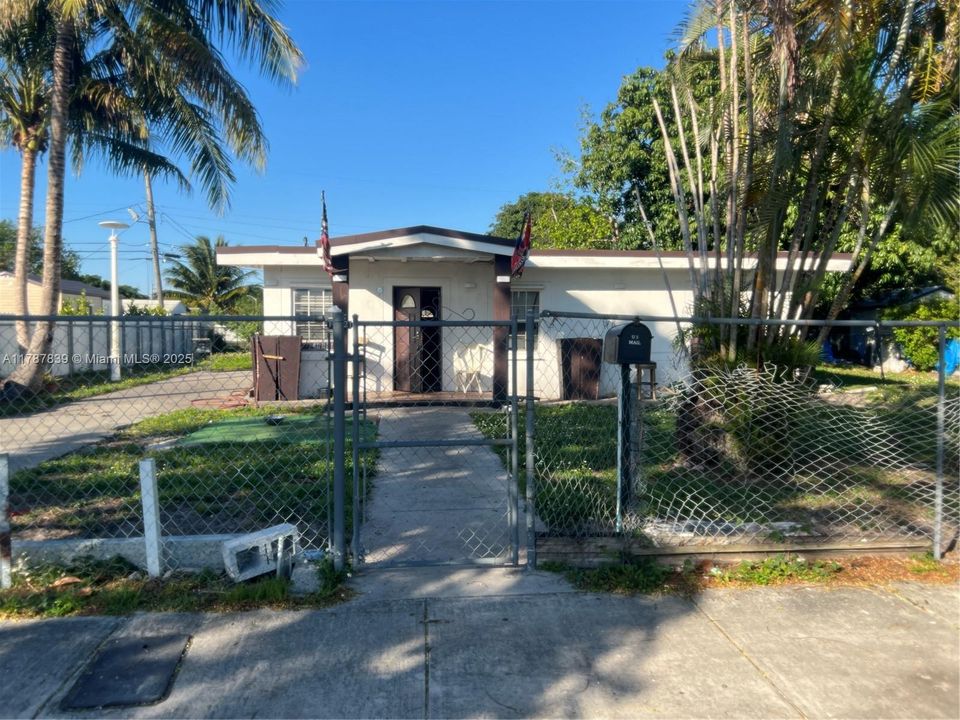 Recently Sold: $379,900 (3 beds, 2 baths, 1152 Square Feet)