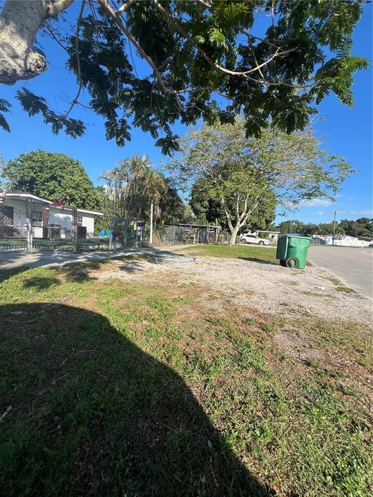 Recently Sold: $379,900 (3 beds, 2 baths, 1152 Square Feet)