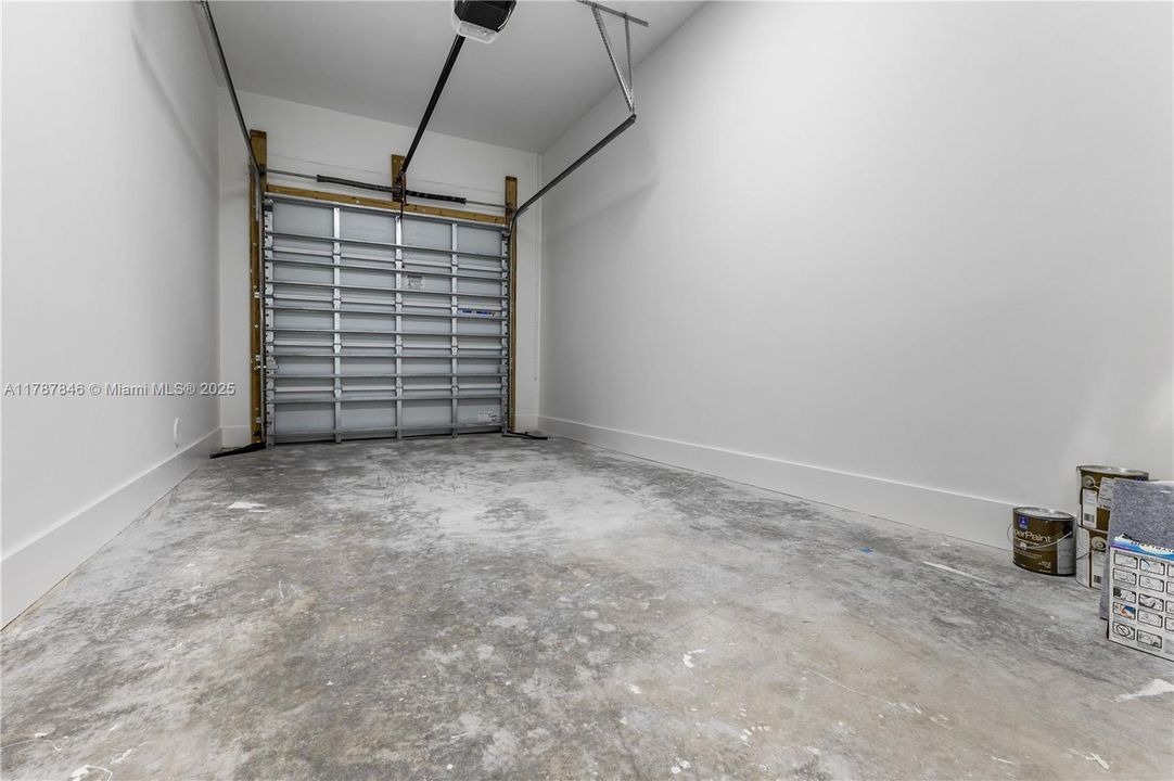 Vendido Recientemente: $1,289,000 (3 camas, 3 baños, 2112 Pies cuadrados)