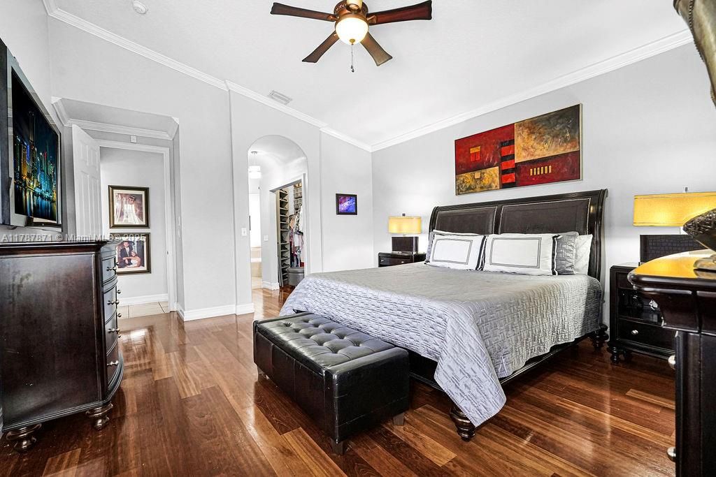 Recently Sold: $1,299,000 (4 beds, 3 baths, 2307 Square Feet)