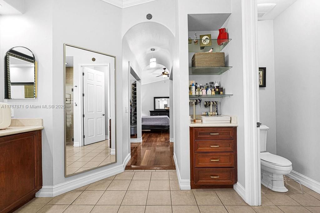 Recently Sold: $1,299,000 (4 beds, 3 baths, 2307 Square Feet)