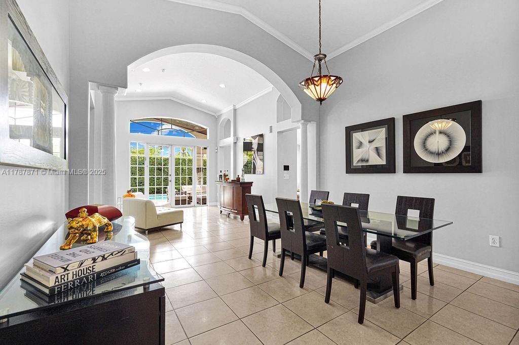 Recently Sold: $1,299,000 (4 beds, 3 baths, 2307 Square Feet)