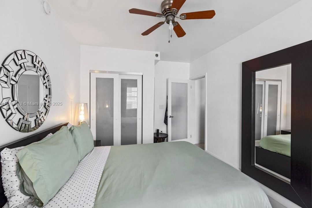 For Sale: $445,000 (1 beds, 1 baths, 410 Square Feet)