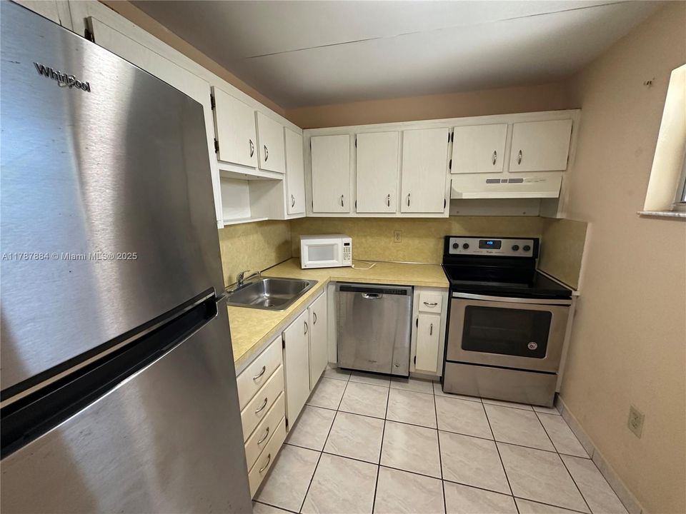 Vendido Recientemente: $224,000 (1 camas, 1 baños, 780 Pies cuadrados)