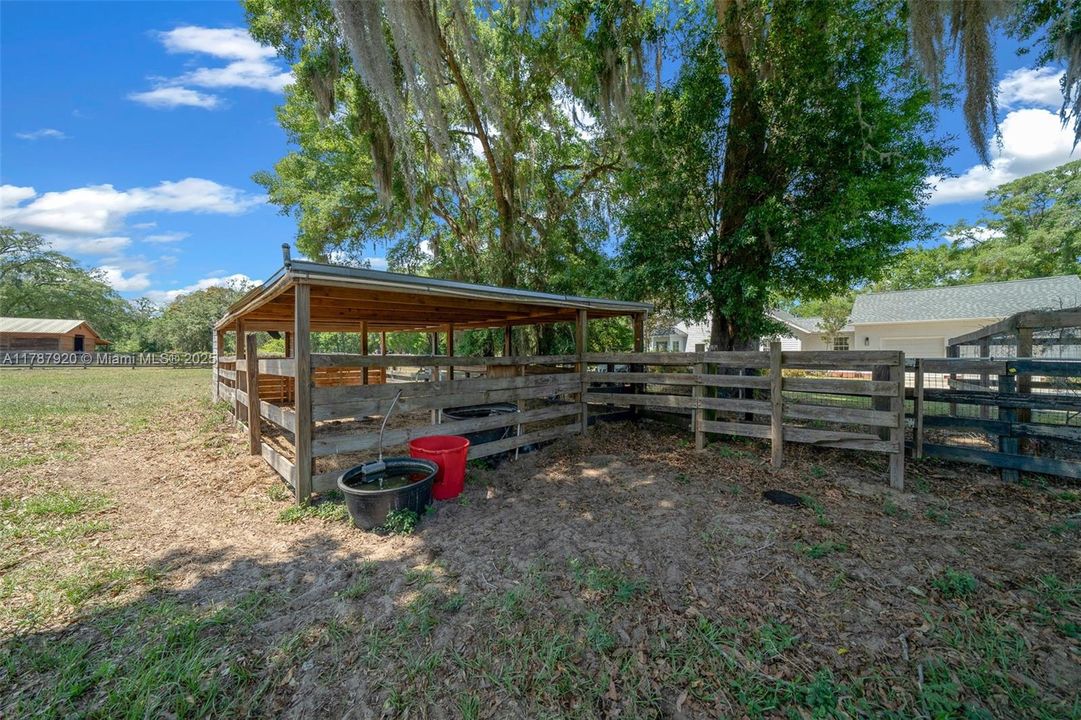 Recently Sold: $849,900 (5 beds, 3 baths, 2729 Square Feet)