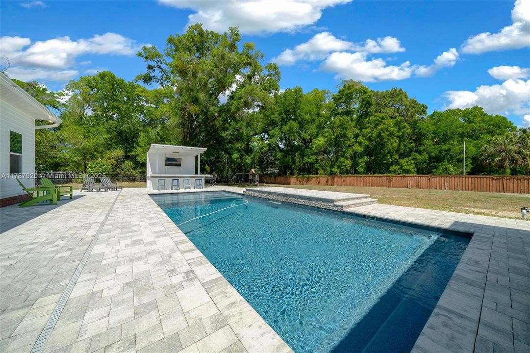 Recently Sold: $849,900 (5 beds, 3 baths, 2729 Square Feet)