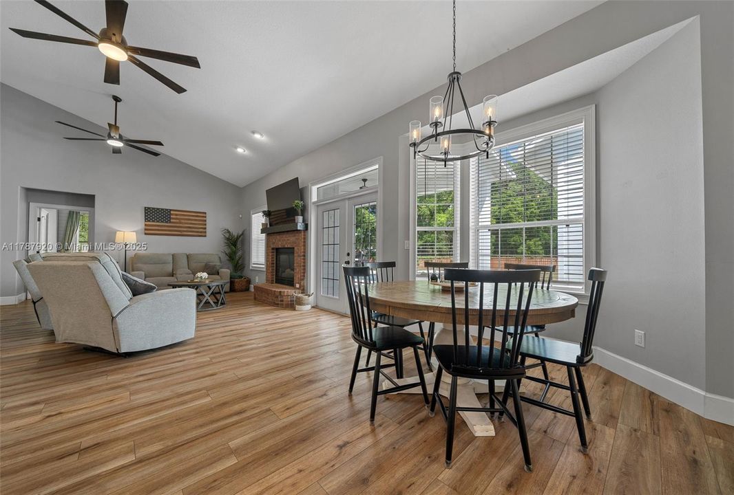 Recently Sold: $849,900 (5 beds, 3 baths, 2729 Square Feet)