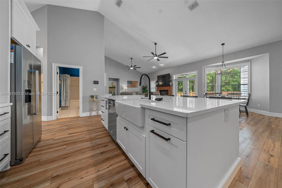 Recently Sold: $849,900 (5 beds, 3 baths, 2729 Square Feet)