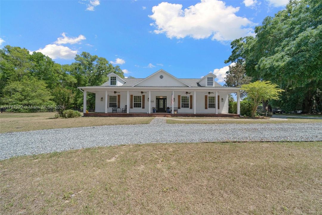 Recently Sold: $849,900 (5 beds, 3 baths, 2729 Square Feet)
