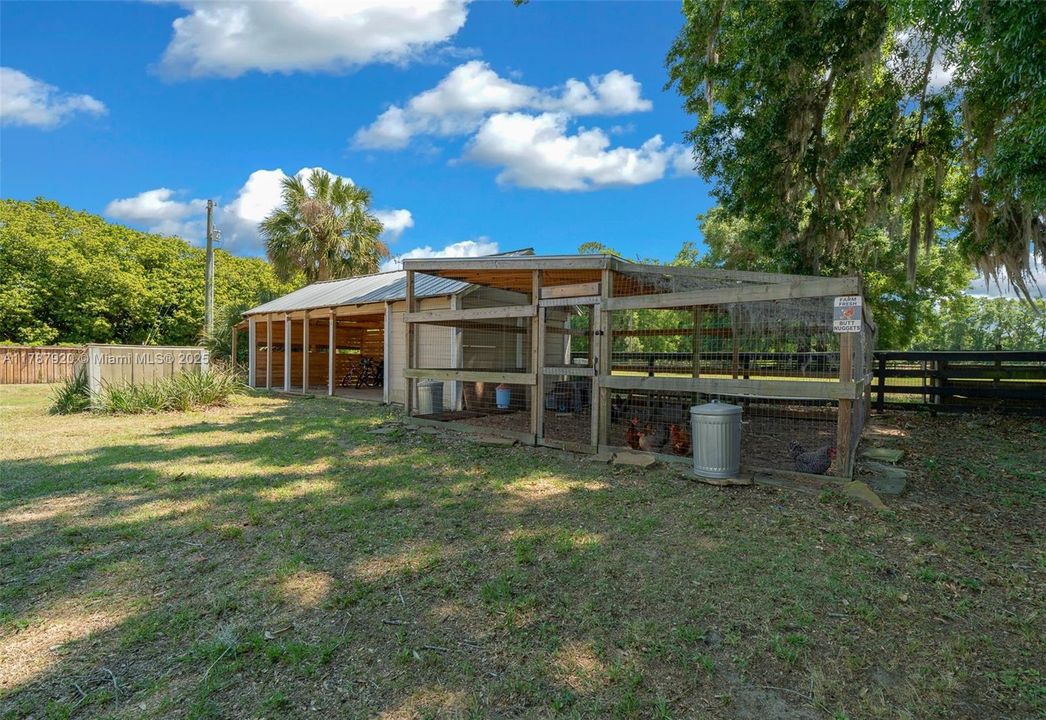 Recently Sold: $849,900 (5 beds, 3 baths, 2729 Square Feet)