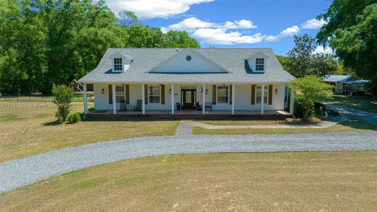 Recently Sold: $849,900 (5 beds, 3 baths, 2729 Square Feet)