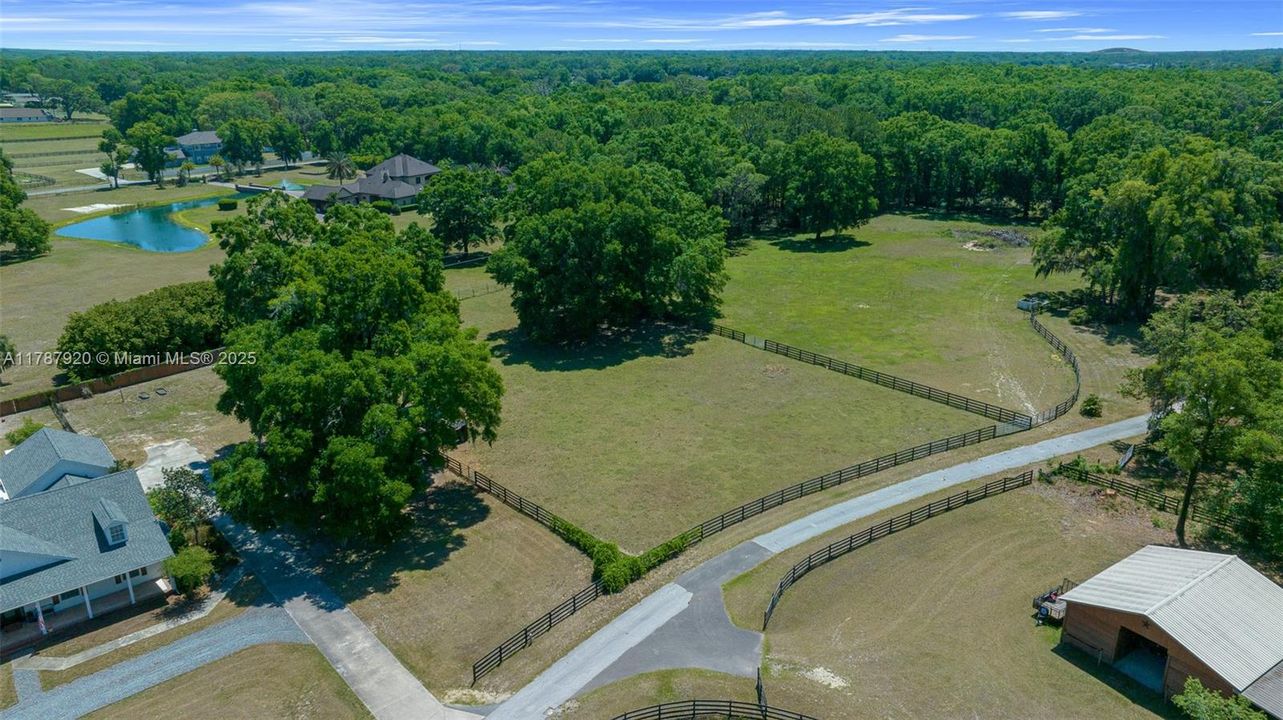 Recently Sold: $849,900 (5 beds, 3 baths, 2729 Square Feet)
