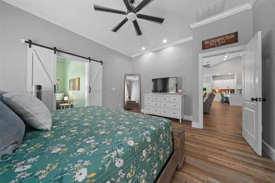 Recently Sold: $849,900 (5 beds, 3 baths, 2729 Square Feet)