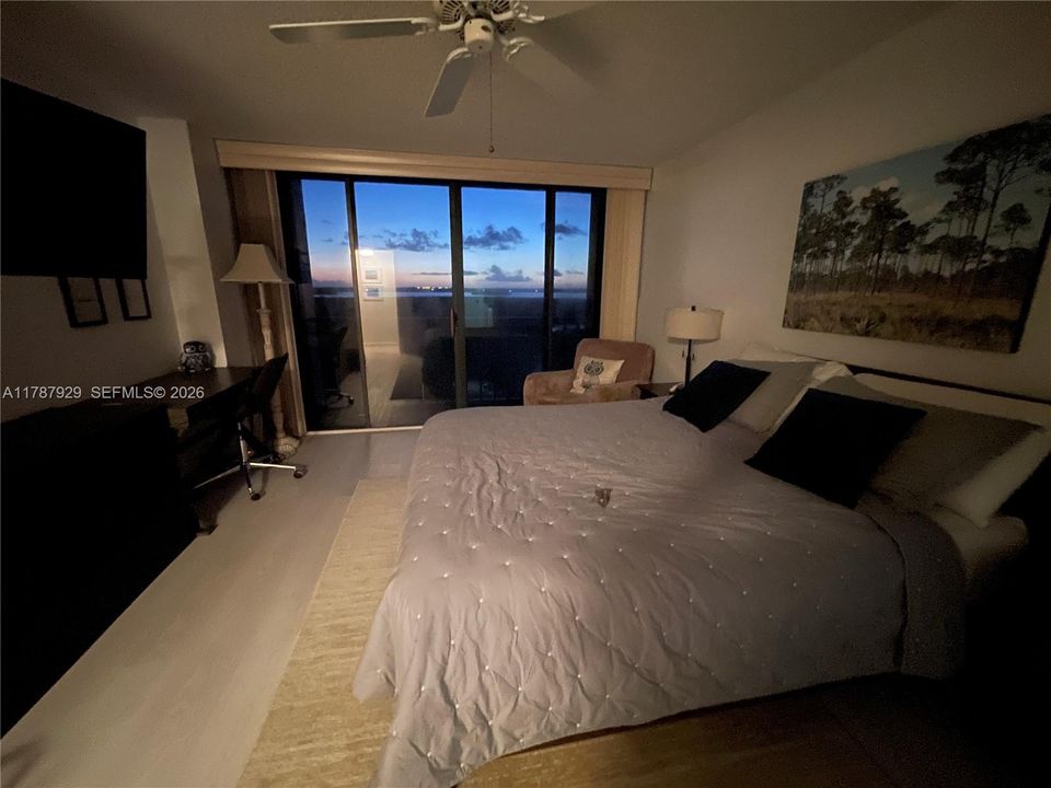 For Rent: $2,800 (2 beds, 2 baths, 1436 Square Feet)