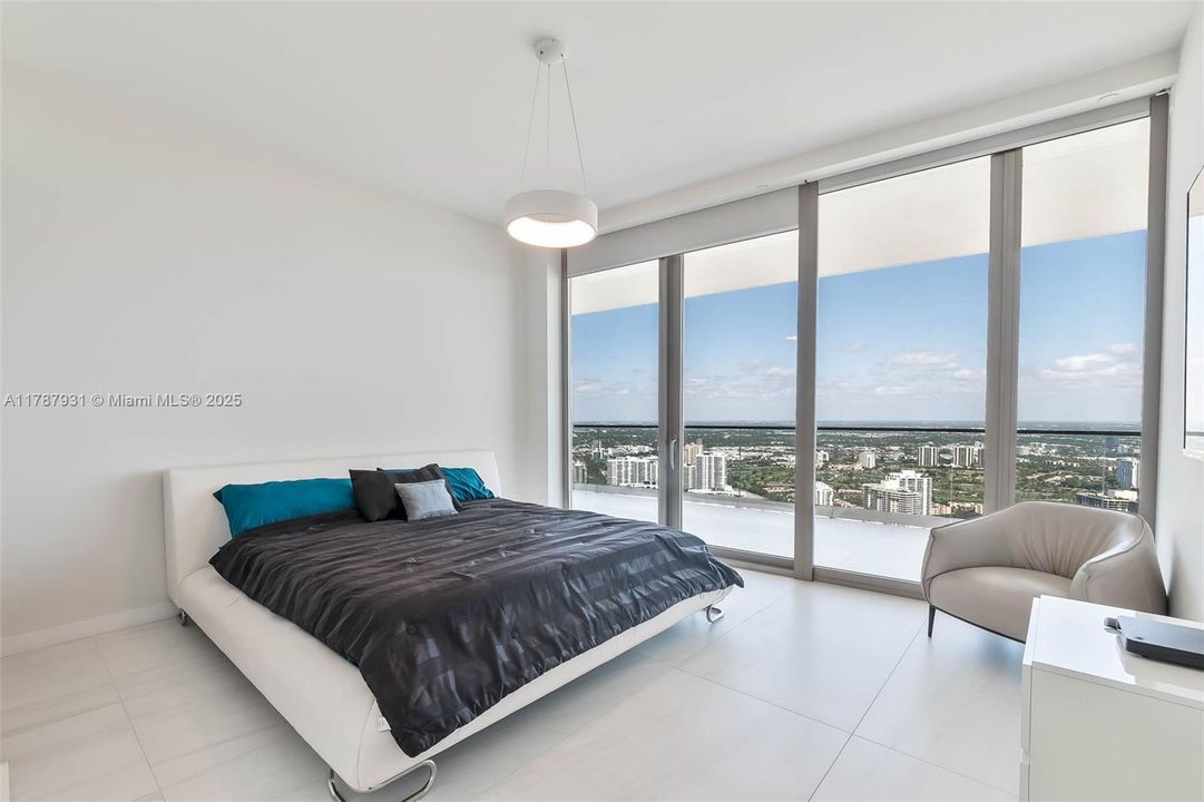 En Venta: $4,095,000 (3 camas, 3 baños, 2271 Pies cuadrados)