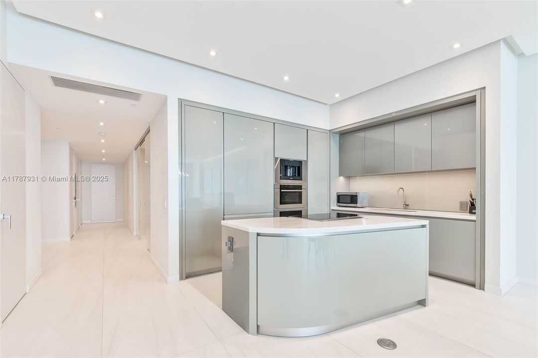 En Venta: $4,095,000 (3 camas, 3 baños, 2271 Pies cuadrados)