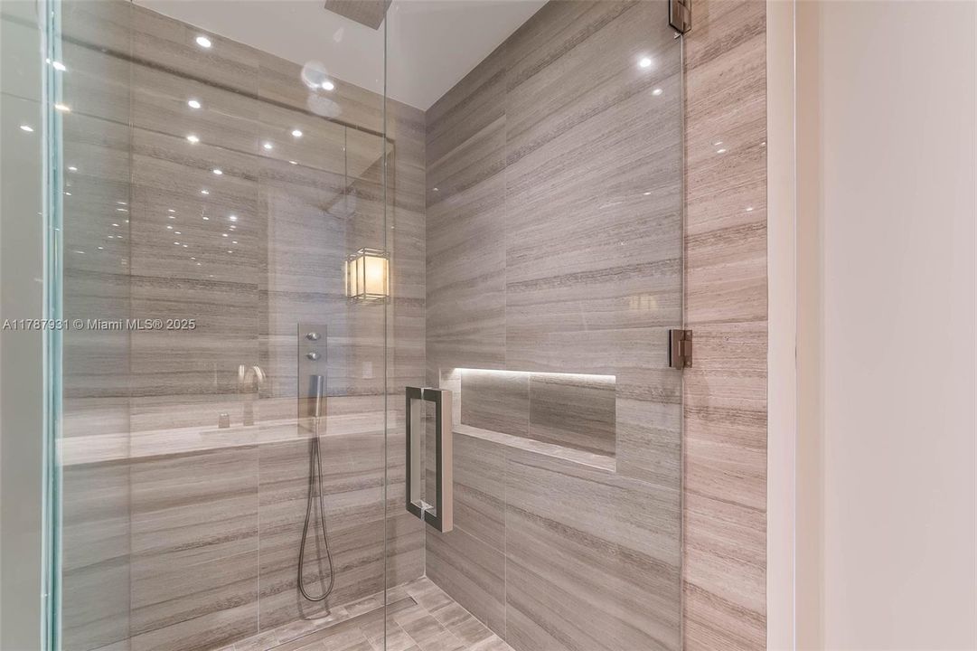 En Venta: $4,095,000 (3 camas, 3 baños, 2271 Pies cuadrados)