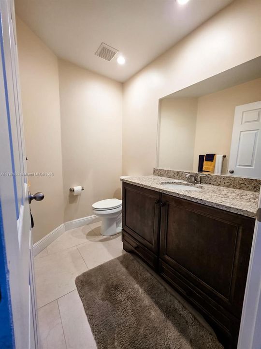 Recently Sold: $528,000 (3 beds, 2 baths, 1716 Square Feet)