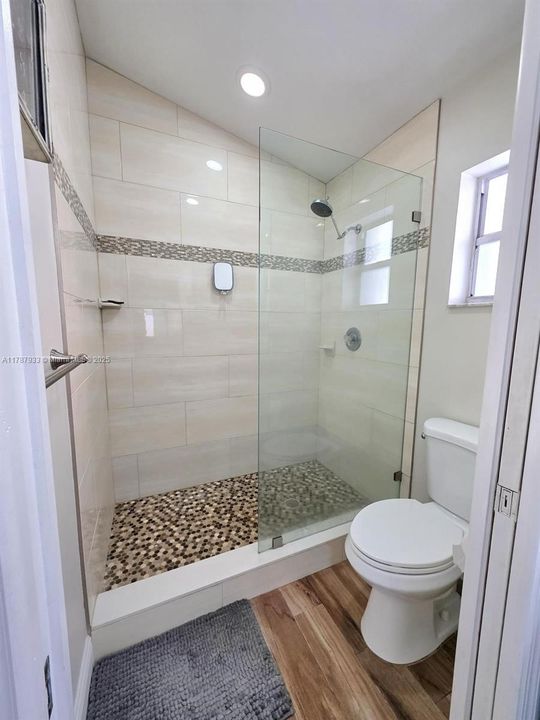 Recently Sold: $528,000 (3 beds, 2 baths, 1716 Square Feet)